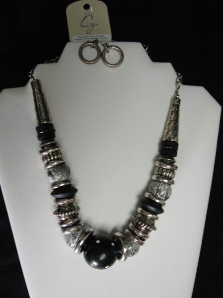 Fashion Necklace Set